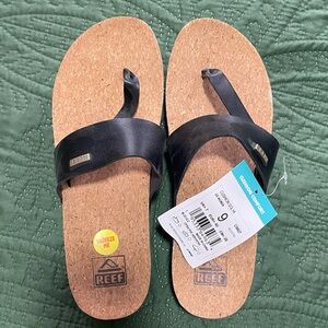 Reef brand new women’s sandals. Size 9